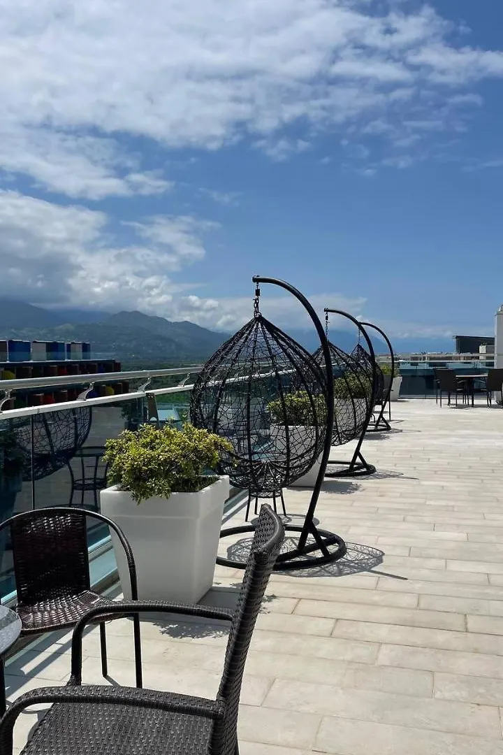 Студия С Боковым Видом На Море Batumi Apartment